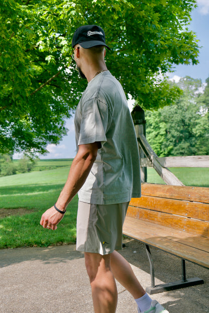 Summit Shorts (Khaki)
